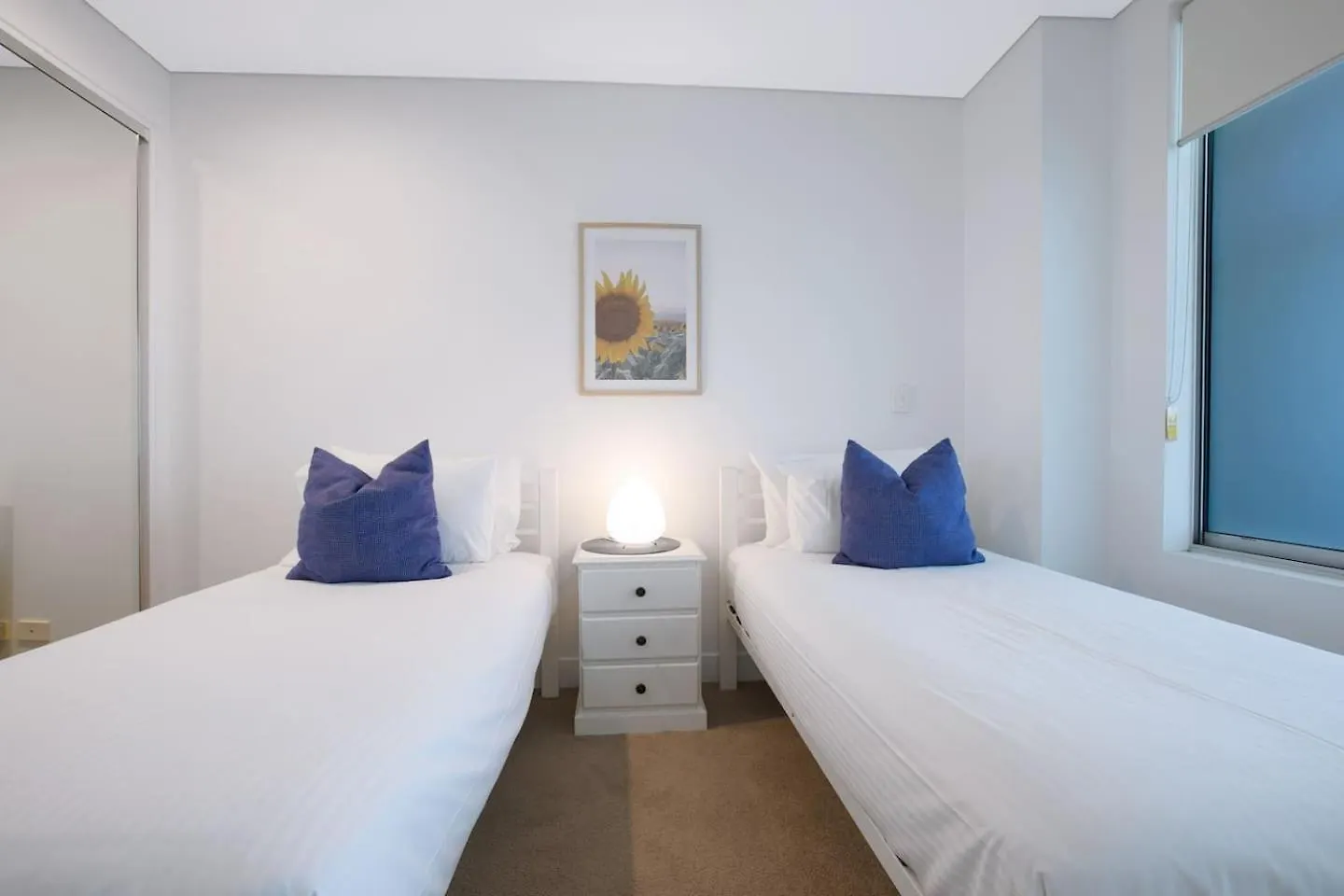 Treetop Horizons - Experience Red Hills Local Vibe Brisbane 0*,  Avustralya